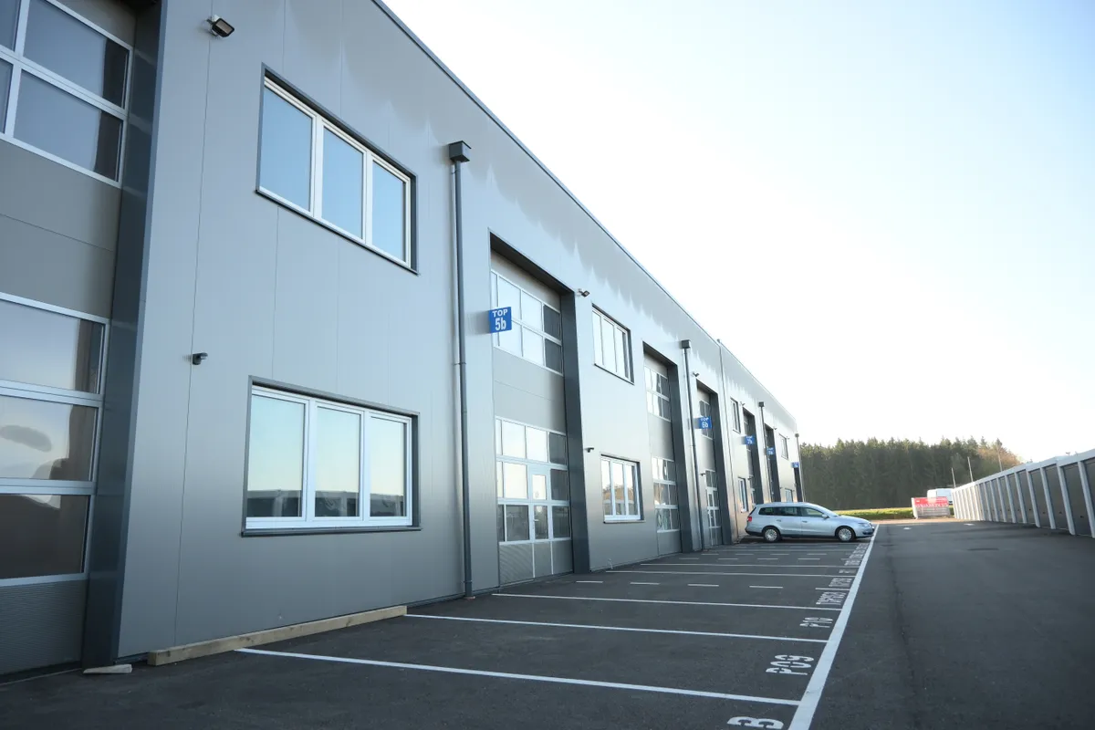 Gewerbeflächen (Büro, Produktionshalle u. Lager) 7b - Ansicht 2