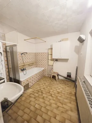 5-Zimmer-Haus kaufen in Horn – 160,4 m², € 99.000 – Bild 14 von 17
