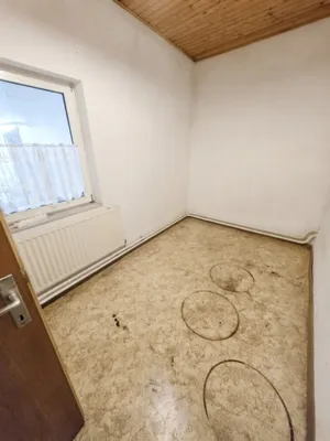 5-Zimmer-Haus kaufen in Horn – 160,4 m², € 99.000 – Bild 15 von 17