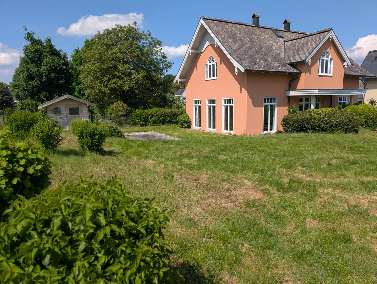 Landhaus im grünen Anif - Ansicht 2