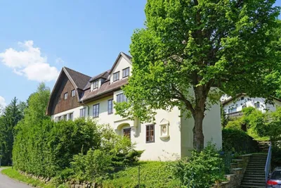 6-Zimmer-Wohnung kaufen in Sankt Pölten Land – 140 m², € 370.000 – Bild 1 von 13