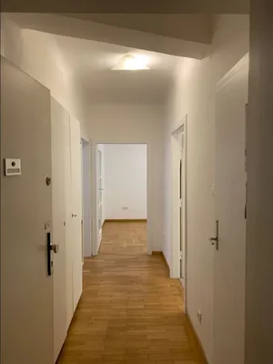 Ruhige 2 Zimmerwohnung Nähe U4 Margaretengürtel -von Architekten renoviert- – Bild 2