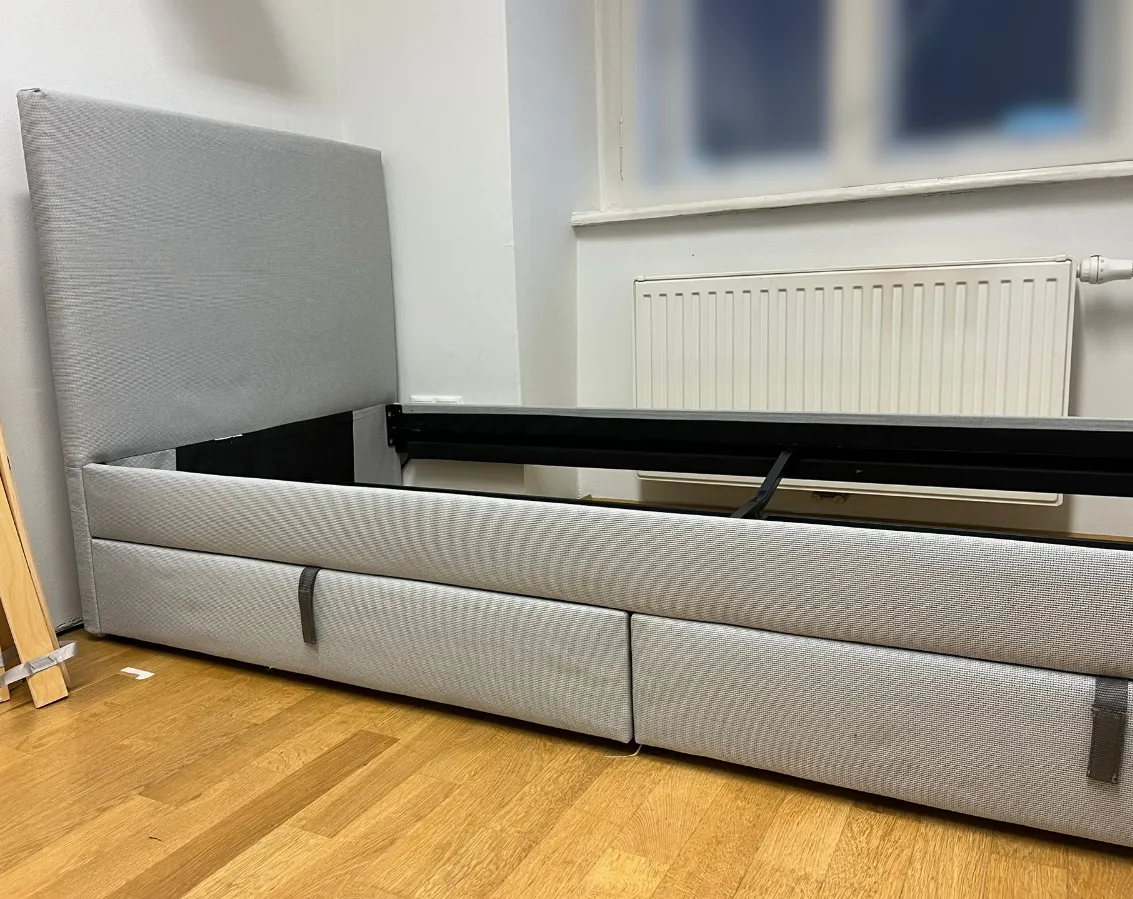 IKEA MALM Bett 90x200cm grau, hoch, 2 Schubladen, € 30,- (1060 Wien)