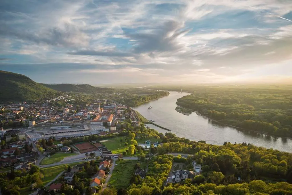 Historisches Kloster wird zu modernem Wohntraum: Exklusive Wohnungen in Hainburg - Ansicht 3