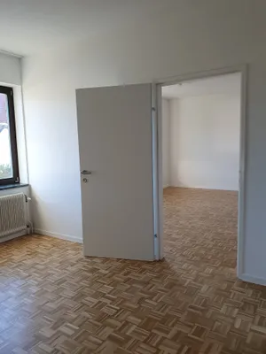 4-Zimmer-Wohnung mieten in Wiener Neustadt – 133 m², € 1.125 – Bild 7 von 12