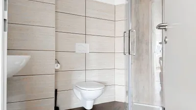 6-Zimmer-Gewerbeimmobilie mieten in Vöcklabruck – 161 m², € 2.633 – Bild 10 von 15