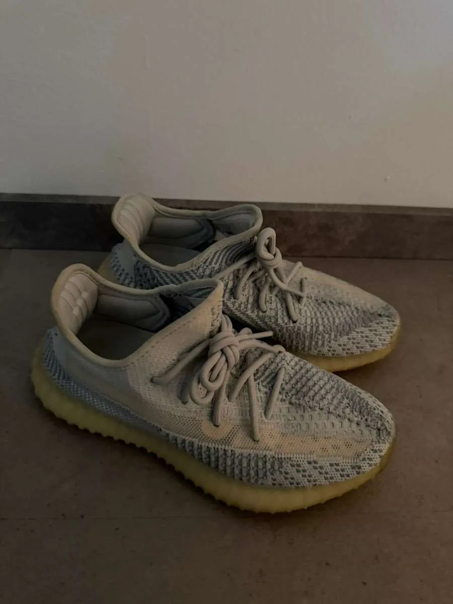 adidas gazelle silver green womens Adidas Yeezy Boost 350 V2 'Carbon Beluga' Grade-School  DTLR