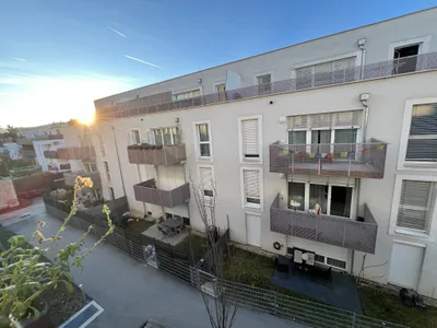 Moderne, ansprechende 2-Zimmerwohnung mit Balkon und Kühldecke – Bild 2