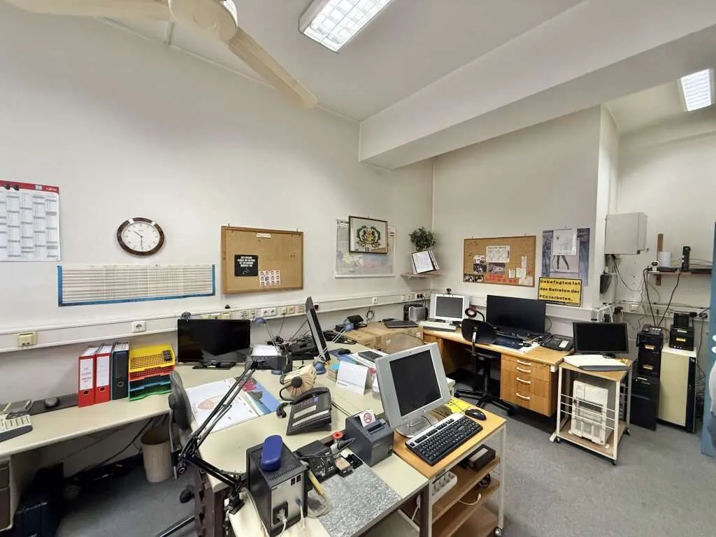 Inzersdorfer Straße | Büro mit zwei großzügigen Arbeitszimmern und einem Kellermagazin mit rund 84 m² zu mieten – pohled 3