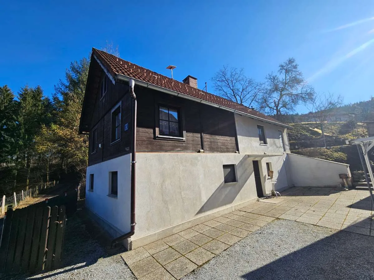 Gemütliches Einfamilienhaus in idyllischer Aussichtslage mit Potenzial – pohled 3
