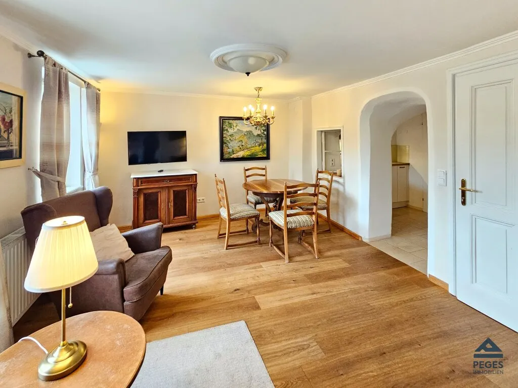 Altstadt-Zauber modern interpretiert: stilvoll-modern möbliertes 2-Zimmer-Apartment – pohled 2