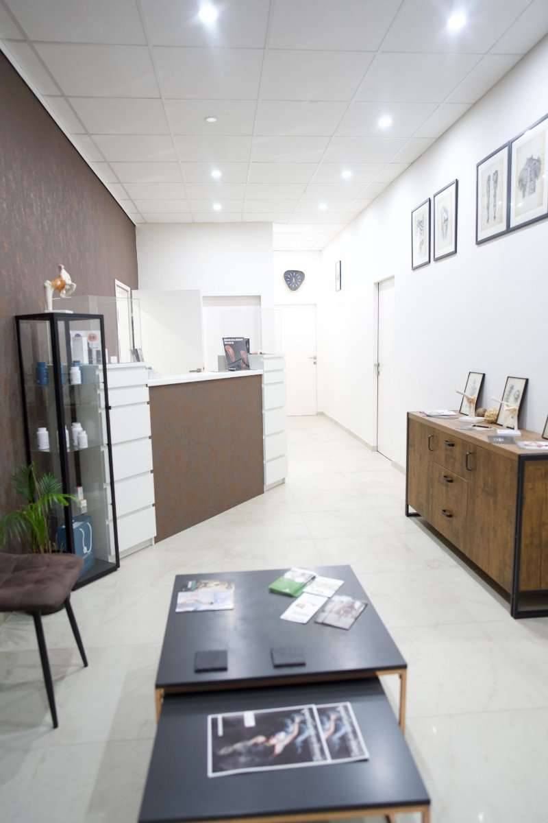 hochwertige Praxisräume/ Gewerberäume zu vermieten Beauty/ Fusspflege/ Kosmetik/ Physiotherapie/ Ordination/ Freiberufler/ Praxis/ Büro/ Tättoowierer/ Massage/ Fotograf/ Ergotherapie/ Arzt/ Nägel/ Büro/ Coaching/ Mentaltraining/ Seminare/ Massage - Ansicht 3
