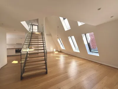 1060 Nähe Naschmarkt! Loftartige moderne 4-Zimmer DG-Maisonette mit Terrasse! – Bild 3