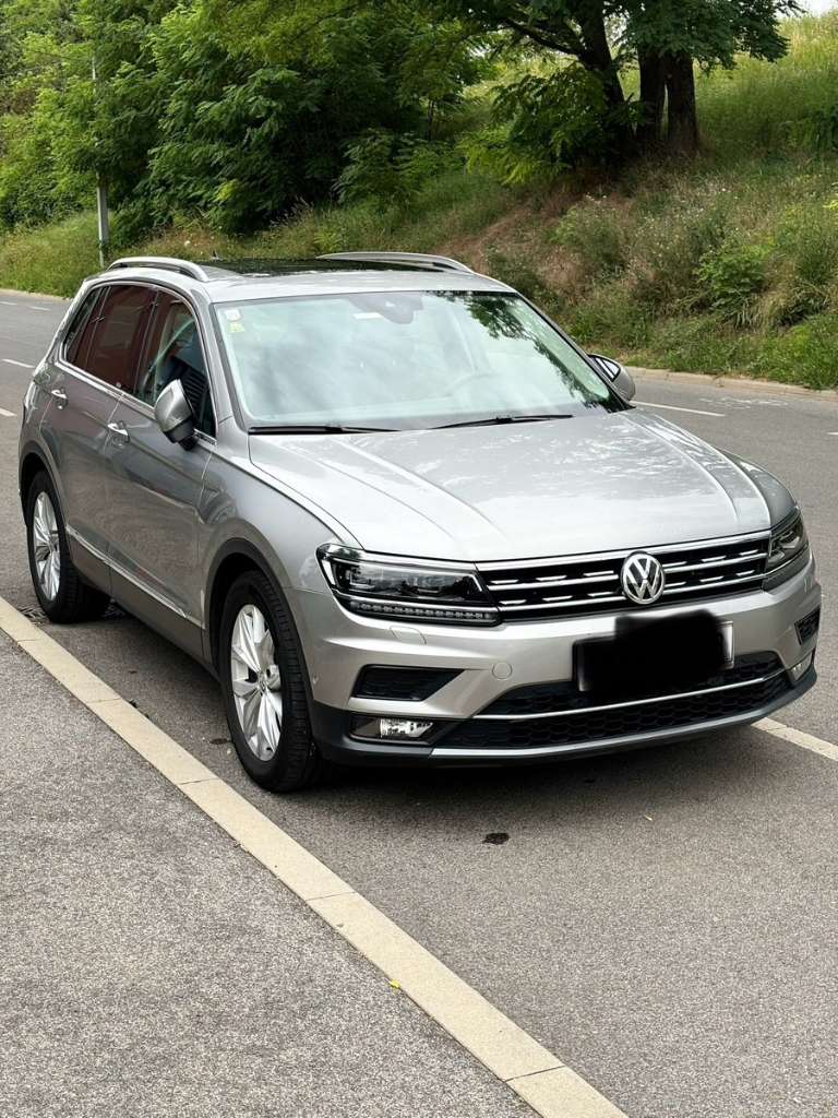 VW Tiguan Highline 2.0 Tdi SUV / Geländewagen