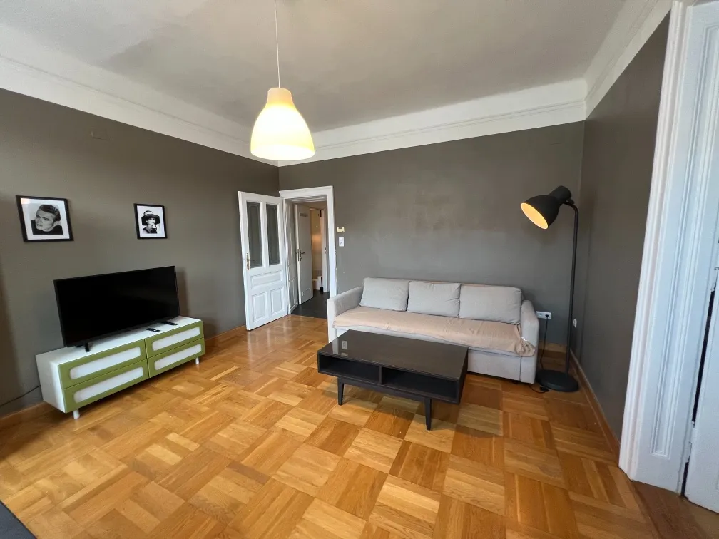 44 m², 2-Zimmer Wohnung, absolut ruhige lichtdurchflutete Wohnung provisionsfrei keine Makler!!!! - Ansicht 2