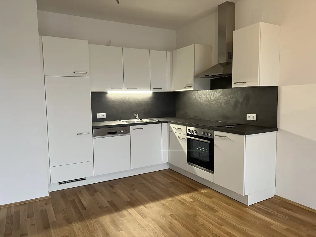 Lichtdurchflutete Neubauwohnung im Gleisdorfer Zentrum mit Balkon! - Ansicht 3