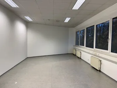 1-Zimmer-Gewerbeimmobilie mieten in Linz – 37 m², € 487 – Bild 9 von 16