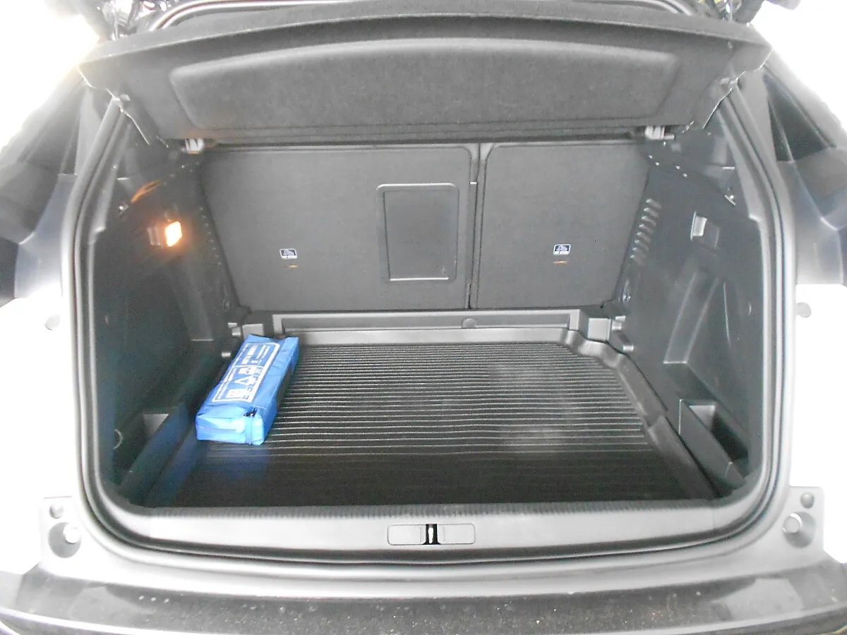 Peugeot 3008 1.5 BlueHDi 130 FAP GT (EURO 6d) – Bild 14