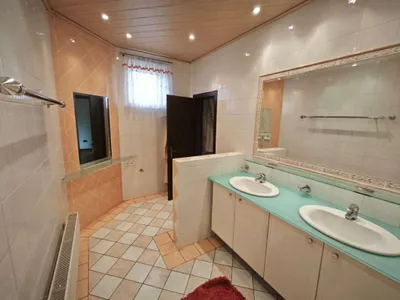 6-Zimmer-Haus kaufen in Gänserndorf – 200 m², € 169.000 – Bild 12 von 28