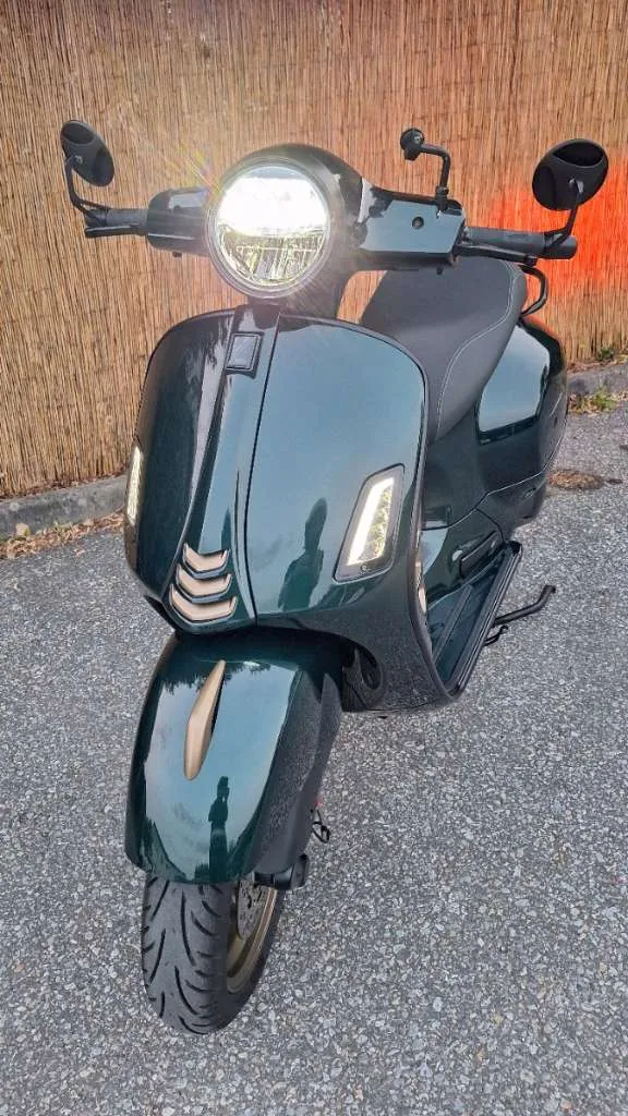 Vespa GTS
