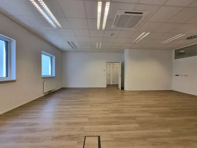 6-Zimmer-Gewerbeimmobilie mieten in Sankt Pölten – 263 m², € 2.995 – Bild 4 von 26