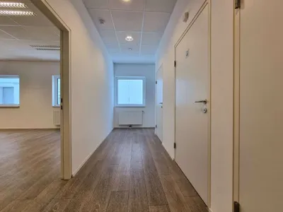 6-Zimmer-Gewerbeimmobilie mieten in Sankt Pölten – 263 m², € 2.995 – Bild 16 von 26