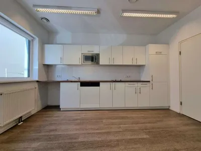 6-Zimmer-Gewerbeimmobilie mieten in Sankt Pölten – 263 m², € 2.995 – Bild 18 von 26