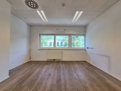 6-Zimmer-Gewerbeimmobilie mieten in Sankt Pölten – 263 m², € 2.995 – Bild 9 von 26