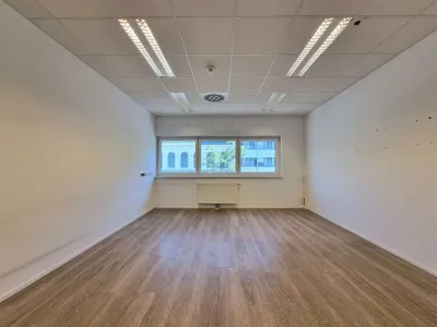 6-Zimmer-Gewerbeimmobilie mieten in Sankt Pölten – 263 m², € 2.995 – Bild 12 von 26
