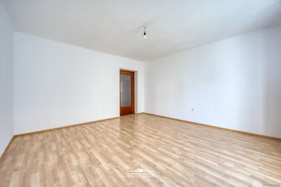 2-Zimmer-Wohnung kaufen in Vöcklabruck – 65 m², € 196.000 – Bild 6 von 17