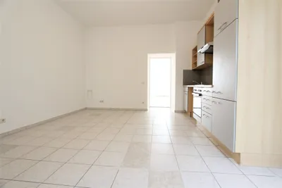 Zentral gelegene 3-Zimmer-Wohnung, perfekt für Studenten! – Bild 3