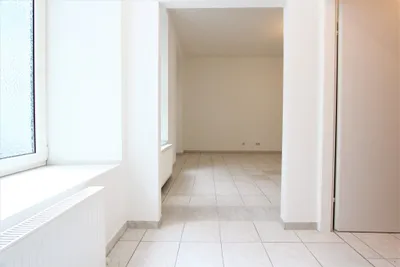 Zentral gelegene 3-Zimmer-Wohnung, perfekt für Studenten! – Bild 2