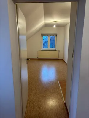 2-Zimmer-Wohnung mieten in Sankt Pölten Land – 42 m², € 493 – Bild 2 von 10