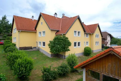 3-Zimmer-Wohnung kaufen in Wiener Neustadt Land – 73,32 m², € 136.000 – Bild 2 von 12