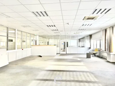 Gewerbeimmobilie mieten in Mödling – 2 192 m², € 7 – Bild 11 von 13