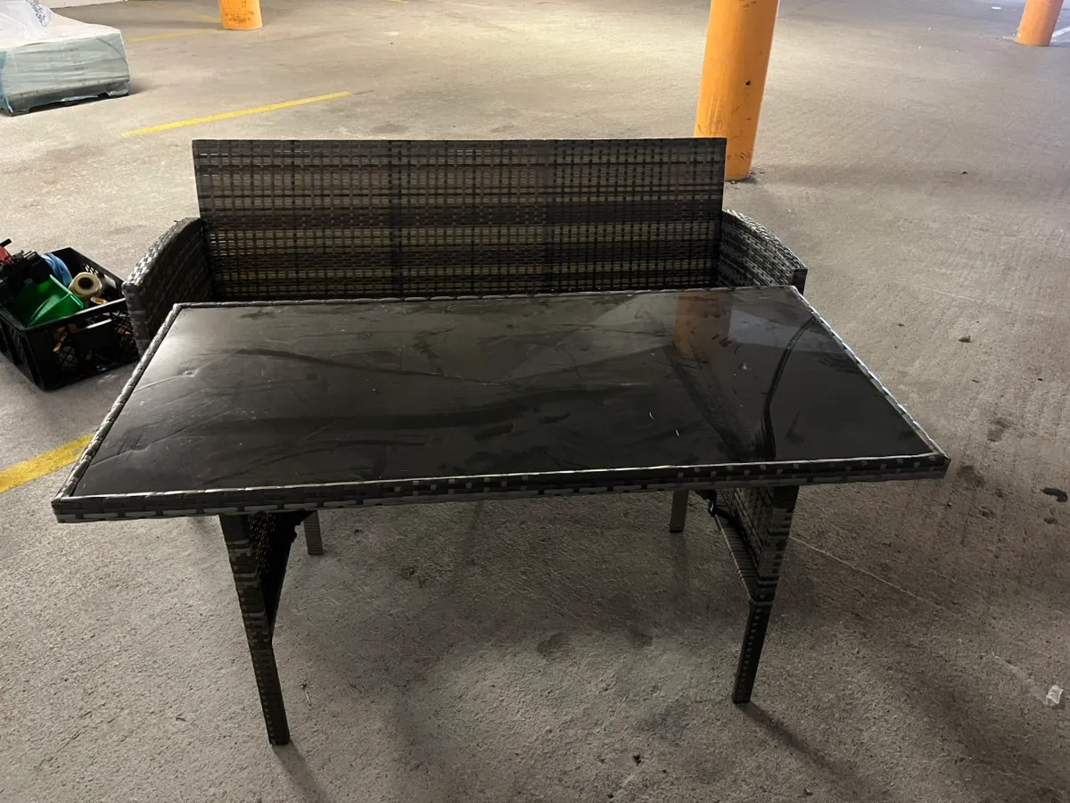 Gartenmöbel zu verschenken, € 0,- (6533 Fiss)