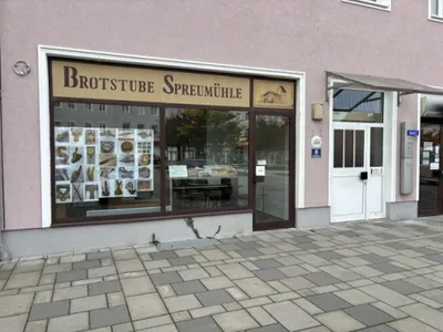 2-Zimmer-Gewerbeimmobilie mieten in Vöcklabruck – 25,6 m², € 360 – Bild 1 von 4