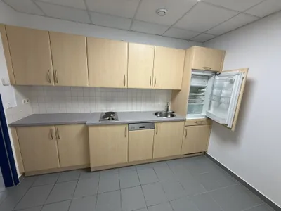 2-Zimmer-Gewerbeimmobilie mieten in Baden – 76 m², € 884 – Bild 5 von 6