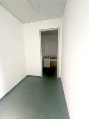 2-Zimmer-Gewerbeimmobilie mieten in Mödling – 75 m², € 972 – Bild 5 von 6