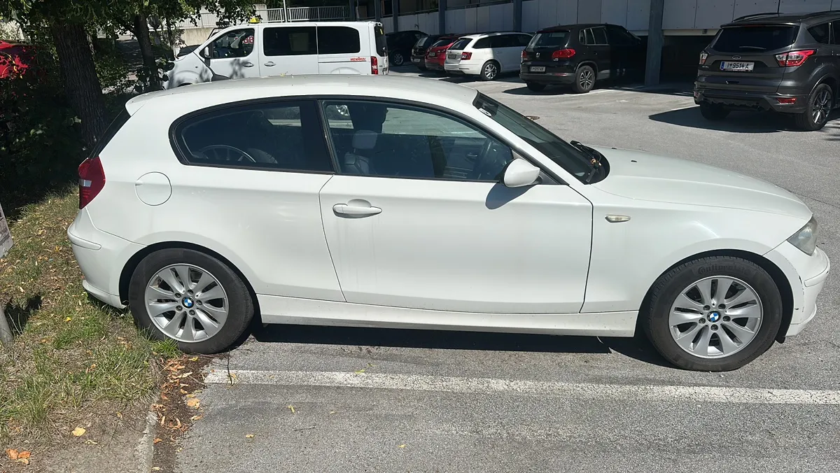 BMW 1er-Reihe 2008 – € 3.000, 192 000 km – Bild 1 von 1
