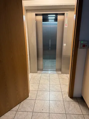 15-Zimmer-Gewerbeimmobilie mieten in Graz – 452 m², € 2.513 – Bild 2 von 9