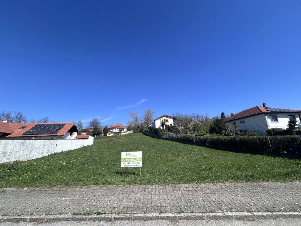 Sonniges Baugrundstück in begehrter Ruhelage - 738 m² Bauland in Neusiedl am See - Ansicht 2