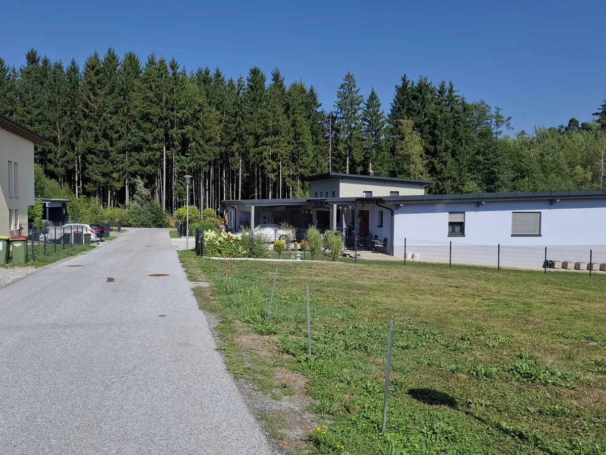 RESERVIERT! AUF DER SONNENSEITE-GRUNDSTÜCK+ EINREICHPLAN+ BAUBEWILLIGUNG+ RUHELAGE - Ansicht 3