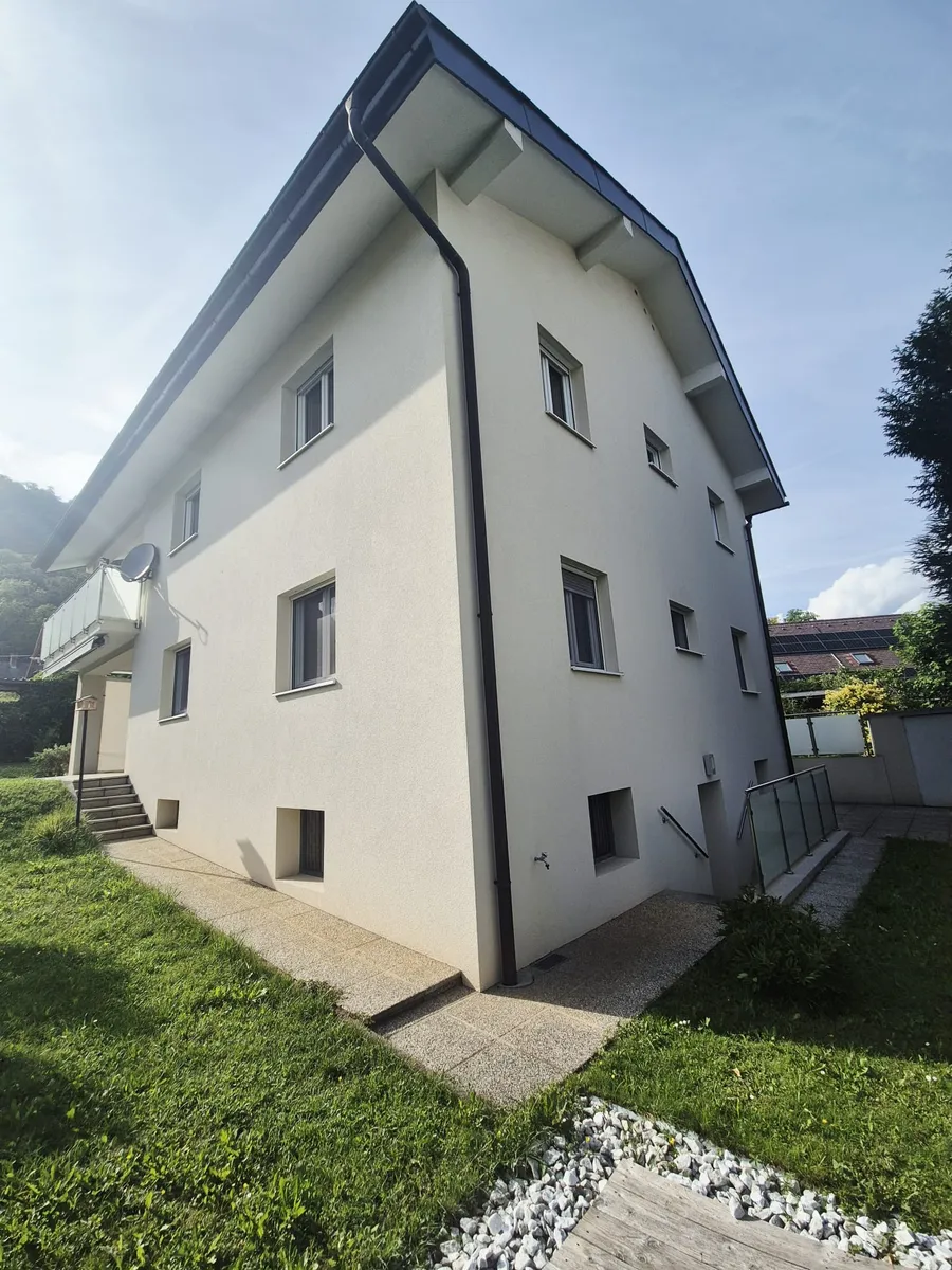 Großzügiges Zweifamilienhaus in absoluter Ruhelage nahe Schloss Eggenberg! - Ansicht 2