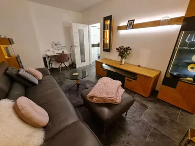 2-Zimmer-Wohnung mieten in Linz – 53 m², € 970 – Bild 2 von 9