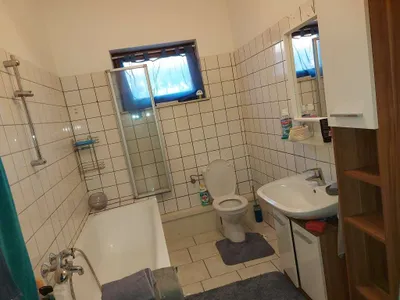 8-Zimmer-Haus mieten in Baden – 200 m², € 1.650 – Bild 13 von 15