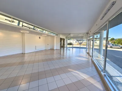 3-Zimmer-Gewerbeimmobilie mieten in Bruck-Mürzzuschlag – 140 m², € 1.100 – Bild 3 von 5