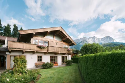 Haus kaufen in Kitzbühel – 375 m², € 3.970.000 – Bild 3 von 11