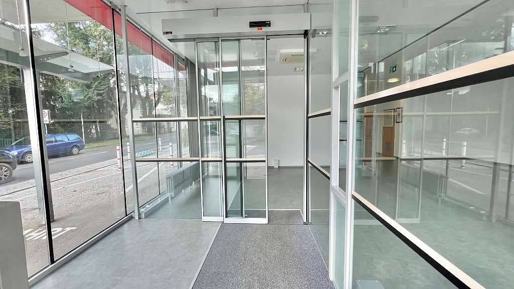 Villach - Lind: TOP Eck-Geschäftsfläche in frequentierter Lage mit Parkplätzen - Ansicht 3