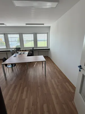 1-Zimmer-Gewerbeimmobilie mieten in Linz Land – 30 m², € 12